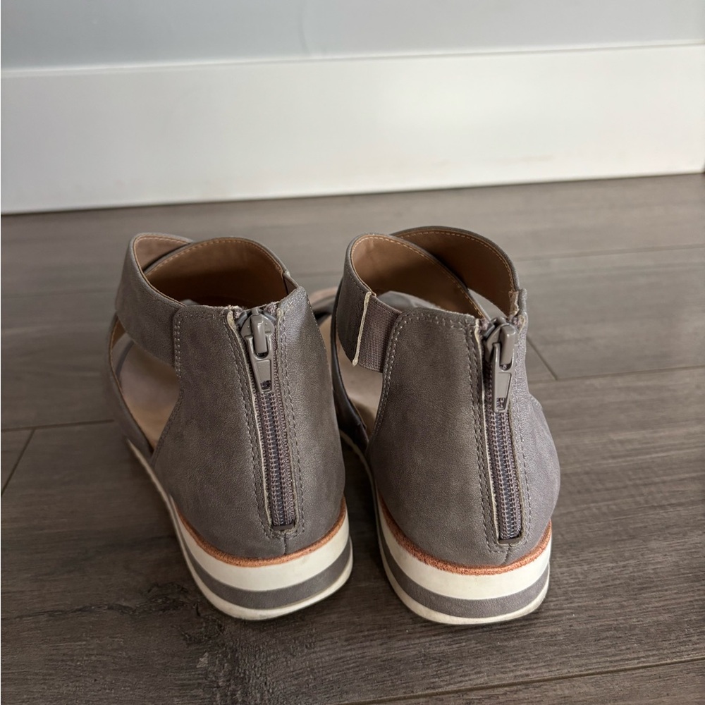 Women's Gray Lifestride Zip Up Sandals - Picture 3 of 7